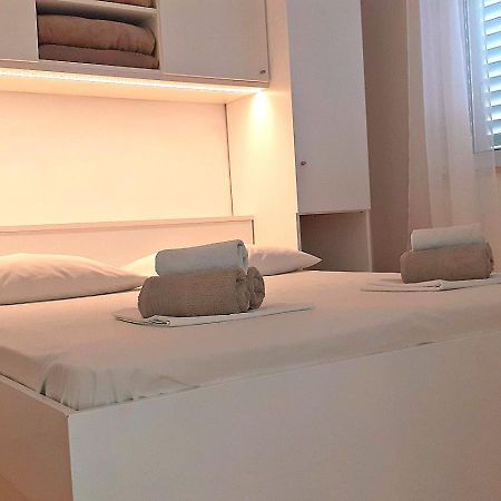 Apartments Villa Bonaca Baška Voda Extérieur photo