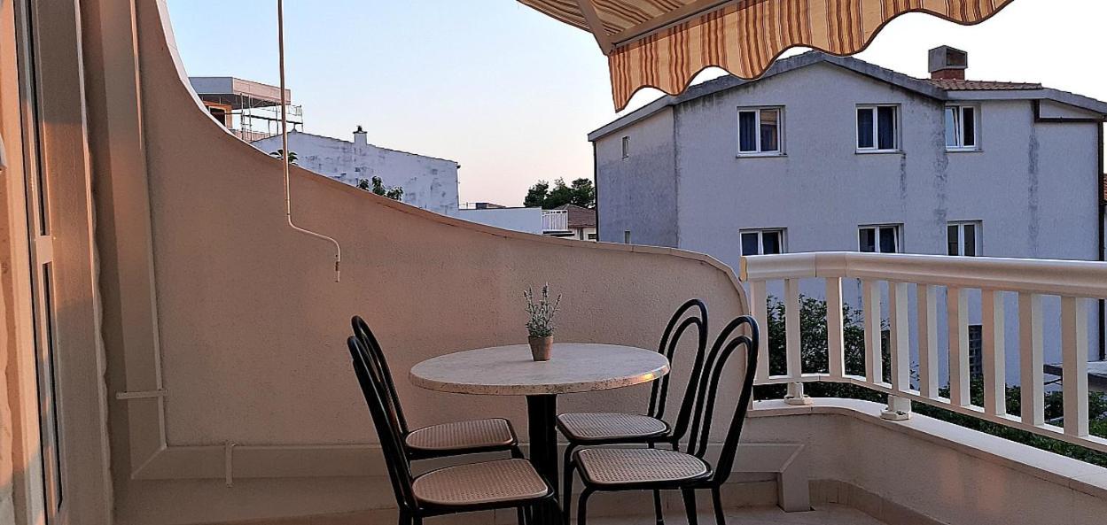 Apartments Villa Bonaca Baška Voda Chambre photo