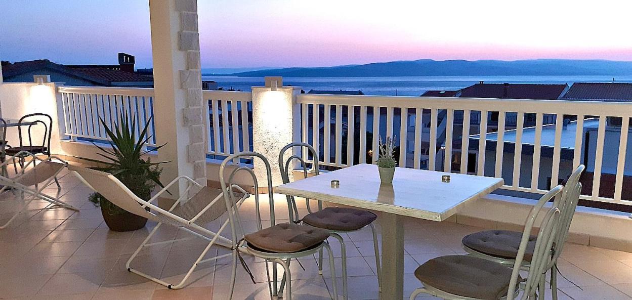 Apartments Villa Bonaca Baška Voda Chambre photo
