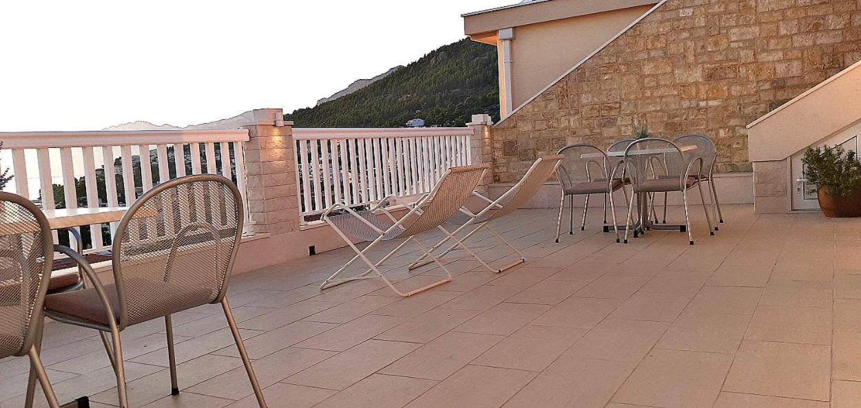 Apartments Villa Bonaca Baška Voda Chambre photo