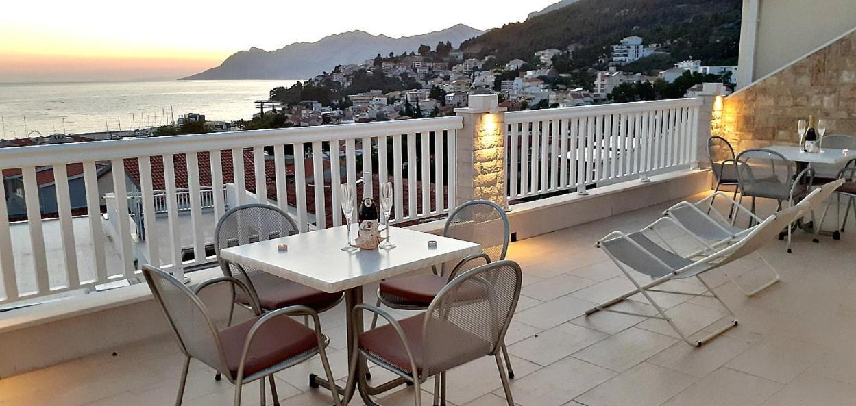Apartments Villa Bonaca Baška Voda Extérieur photo