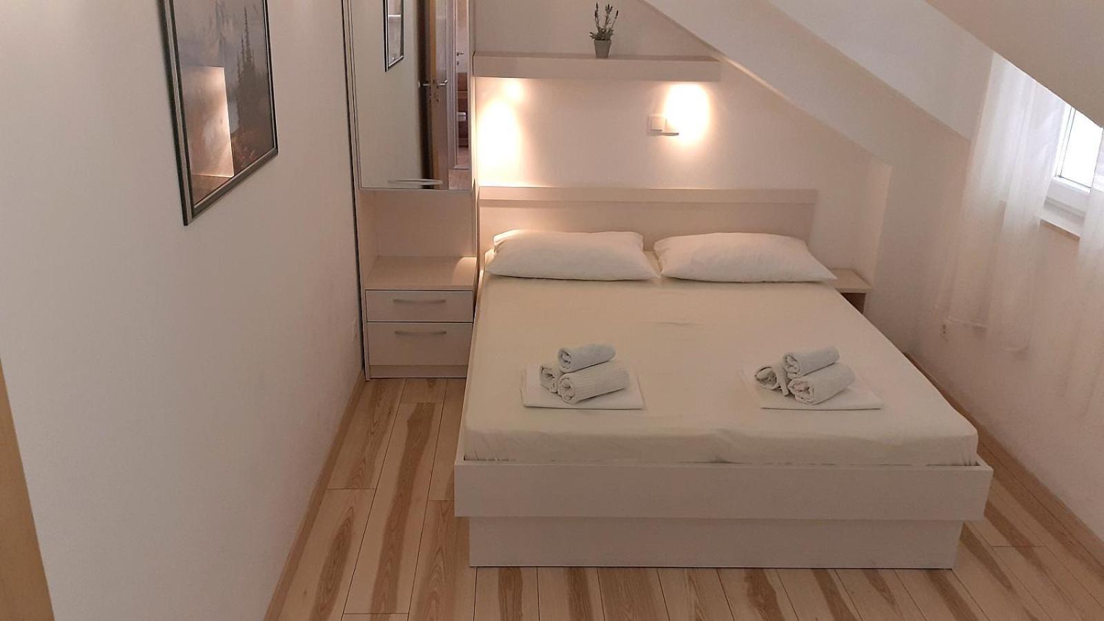 Apartments Villa Bonaca Baška Voda Chambre photo