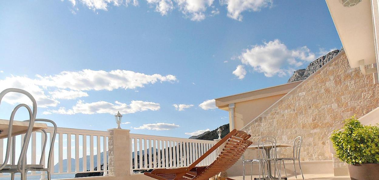Apartments Villa Bonaca Baška Voda Extérieur photo